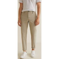 Mango Man - Spodnie Borne3. Spodnie materiałowe marki Mango Man. W wyprzedaży za 59.90 zł.