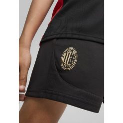 Młodzieżowe szorty treningowe AC Milan PUMA Black For All Time Red. Czarna szorty Puma, l, bez wzorów, młodzieżowe. W wyprzedaży za 154.90 zł.