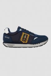 AERONAUTICA MILITARE Granatowe sneakersy męskie z naszywką Frecce Tricolori. Niebieskie buty sportowe casual Aeronautica Militare, z aplikacjami, z tkaniny, bez zapięcia. W wyprzedaży za 369.99 zł.