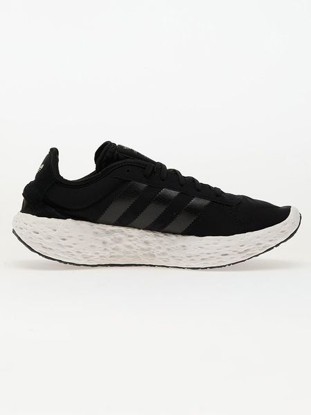 Adidas Sneakersy "Zponge" w kolorze czarnym rozmiar: 42 2/3. Czarne buty sportowe casual Adidas, bez wzorów, bez zapięcia. Za 281.95 zł.