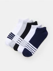 Krókie skarpetki z prążkowanej dzianiny 5 pack - szary. Szare skarpety Sinsay, bez wzorów, z dzianiny. Za 15.99 zł.