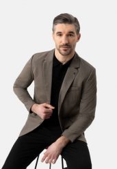 Marynarka w pepitkę JB-ABIS. Brązowe garnitury Volcano, na co dzień, m, bez wzorów, z dzianiny, casualowe. Za 349.99 zł.