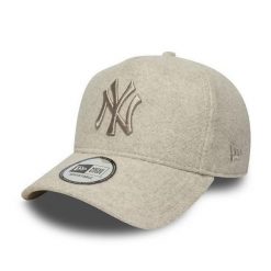 Czapka baseballowa New York Yankees Winter Eframe STN. Brązowe czapki z daszkiem New Era, bez wzorów. Za 171.50 zł.