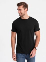 Klasyczny T-shirt męski bawełniany BASIC - czarny V1 OM-TSBS-0146 - S. Czarne t-shirty Ombre Clothing, m, bez wzorów, z bawełny, bez kołnierzyka, bez ramiączek. W wyprzedaży za 24.99 zł.