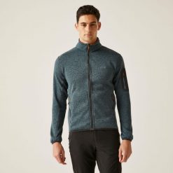 Polar sportowy męski Newhill. Niebieskie bluzy z polaru Regatta, m, bez wzorów, z dzianiny, bez kaptura. W wyprzedaży za 207.70 zł.