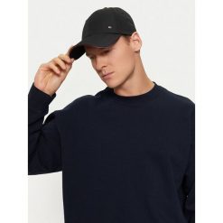 Czapka z daszkiem Tommy Hilfiger. Czarne czapki z daszkiem Tommy Hilfiger, bez wzorów. Za 149.99 zł.