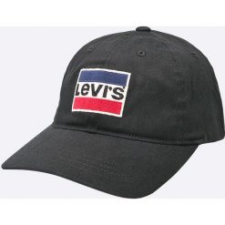 Levi's - Czapka. Czapki z daszkiem marki Levi's®. W wyprzedaży za 79.90 zł.