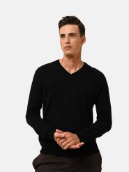 Just Cashmere Kaszmirowy sweter "Walt" w kolorze czarnym rozmiar: M. Czarne swetry nierozpinane Just Cashmere, m, bez wzorów, z kaszmiru, bez kołnierzyka, bez ramiączek. Za 426.99 zł.