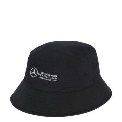 CZAPKA MERCEDES - AMG PETRONAS FORMULA ONE TEAM MECHANICS BUCKET. Czarne czapki z daszkiem Adidas, bez wzorów, z bawełny. Za 199.00 zł.