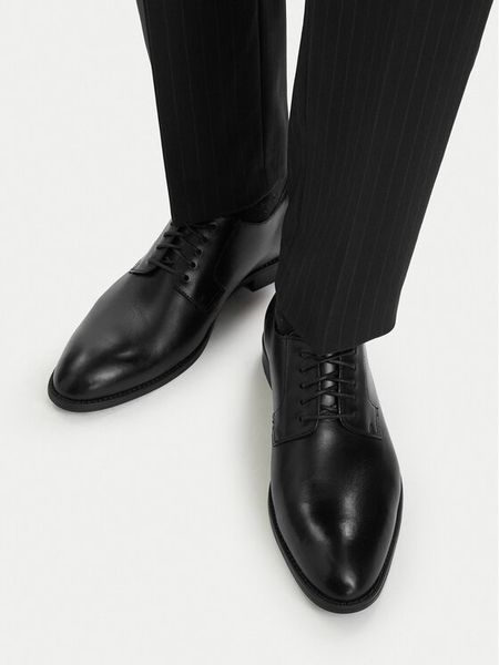 Lasocki Półbuty CEO-PERRY-03 MB Czarny. Czarne eleganckie półbuty Lasocki, bez wzorów, ze skóry, bez obcasa, bez zapięcia. Za 229.99 zł.