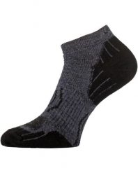 Skarpety merino WTS. Czarne skarpety LASTING, bez wzorów, z materiału. Za 87.45 zł.
