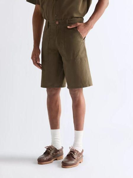 MĘSKIE SZORTY WRANGLER UTILITY SHORTS WREN 112379027. Szorty Wrangler, m, bez wzorów, z materiału. Za 159.99 zł.