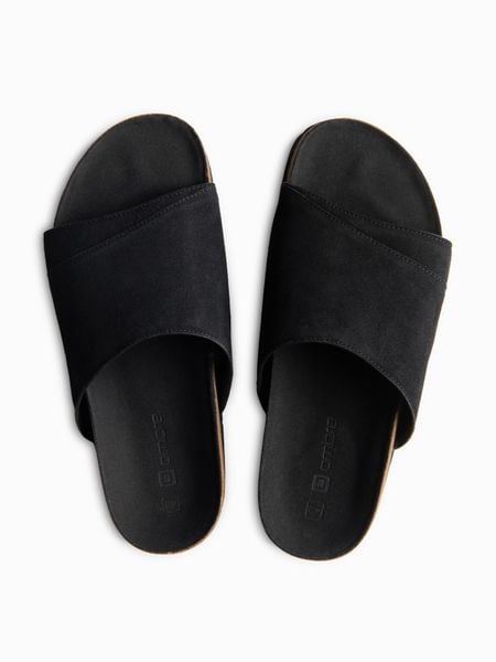 Męskie klapki z naturalnego zamszu na korkowej podeszwie - camel V1. Czarne klapki Ombre Clothing, z jeansu. W wyprzedaży za 349.99 zł.