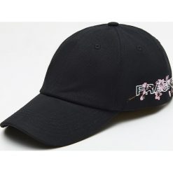 Czapka z daszkiem kolekcja Cherry Blossoms - Różowy. Czapki z daszkiem marki Cropp. Za 39.99 zł.