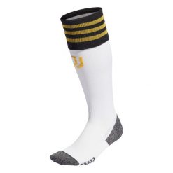 Getry piłkarskie Adidas Juventus 23/24 Home Socks. Białe legginsy długie sportowe Adidas, bez wzorów, z bawełny, do piłki nożnej. Za 122.00 zł.