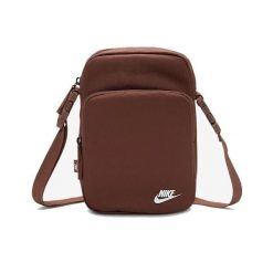 Saszetka na ramię Nike Nk Heritage Crossbody. Brązowe torby na ramię Nike, bez wzorów, na ramię, bez dodatków. Za 110.99 zł.