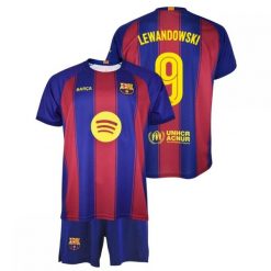 FC Barcelona Lewandowski komplet koszulka spodenki junior box 2025/26. Krótkie spodenki sportowe FC Barcelona, bez wzorów. Za 335.00 zł.