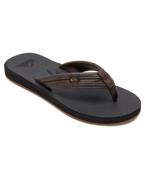 Sandały dla Mężczyzn CARVER SQUISH. Brązowe sandały Quiksilver, z gumy, bez zapięcia. Za 129.99 zł.