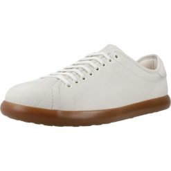 Buty CAMPER PELOTAS SOLLER Biały. Białe buty turystyczne Camper, bez wzorów, ze skóry, bez zapięcia, trekkingowe. Za 494.99 zł.
