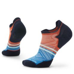 Skarpety Biegowe Męskie Smartwool Run Targeted Cushion Low Ankle Pattern Socks. Niebieskie skarpety Smartwool, bez wzorów, z wełny. Za 93.99 zł.