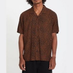 Koszula Volcom Utopias Print Brown Horn. Brązowe koszule Volcom, bez wzorów, bez kołnierzyka, bez ramiączek. Za 296.06 zł.