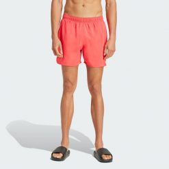 Szorty Water Reactive Graphic Swim 5-Inch. Białe odzież kąpielowa Adidas, m, bez wzorów, z materiału, sportowe. Za 199.00 zł.