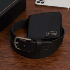 Zestaw prezentowy męski skórzany pasek portfel pudełko premium czarny Beltimore Z25. Czarne portfele bez wzorów. Za 129.99 zł.