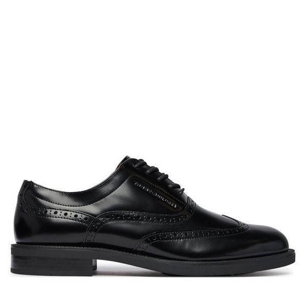 Półbuty Tommy Hilfiger. Czarne eleganckie półbuty Tommy Hilfiger, bez wzorów, bez obcasa, bez zapięcia. Za 699.99 zł.