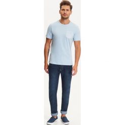 T-SHIRT MĘSKI Z KIESZENIĄ. Bluzki z długim rękawem marki TOP SECRET. W wyprzedaży za 9.99 zł.