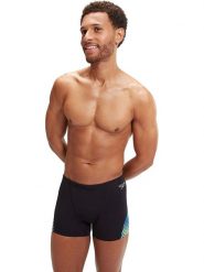Speedo Kąpielówki w kolorze czarnym ze wzorem rozmiar: 3. Czarne kąpielówki Speedo, bez wzorów. Za 84.01 zł.