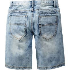 Bermudy dżinsowe Loose Fit bonprix niebieski "medium bleached used". Jeansy marki Under Armour. Za 49.99 zł.