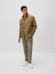 Kurtka z imitacji zamszu - beżowy. Brązowe kurtki Reserved, l, bez wzorów, bez kaptura. Za 259.99 zł.