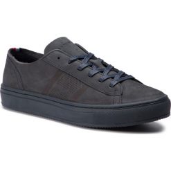 Sneakersy TOMMY HILFIGER - Corporate Perf Nubuck Sneaker FM0FM02033 Midnight 403. Buty sportowe casual marki Tommy Hilfiger. Za 649.00 zł.