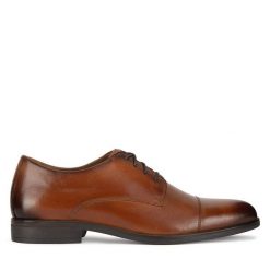 Półbuty Lasocki. Brązowe eleganckie półbuty Lasocki, bez wzorów, bez obcasa, bez zapięcia. Za 229.99 zł.