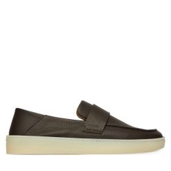 Półbuty BOSS. Brązowe eleganckie półbuty Boss, bez wzorów, bez obcasa, bez zapięcia. Za 899.99 zł.