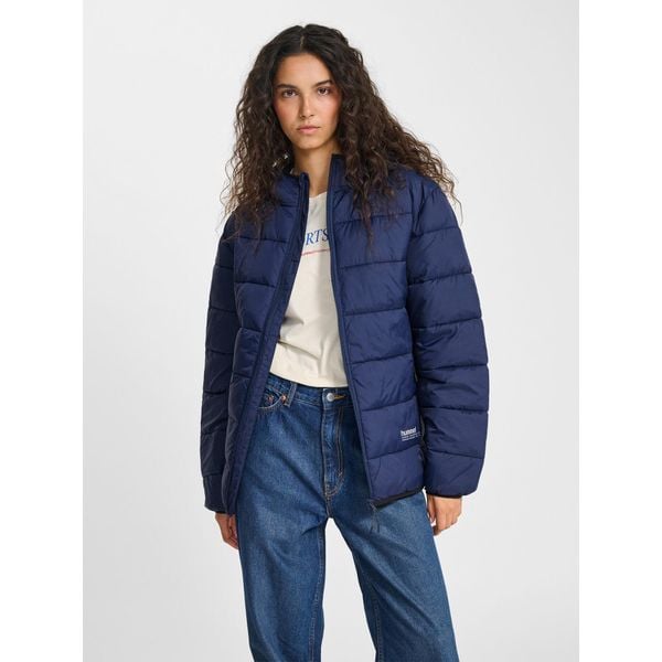 Kurtka puchowa Hummel Lightweight. Niebieskie kurtki Hummel, na jesień, bez wzorów, z puchu, bez kaptura. Za 354.50 zł.