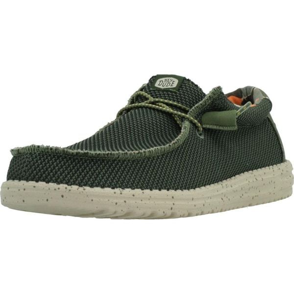 Tenisówki Hey Dude Model 40161h Kolor Zielony. Zielone trampki Hey dude, bez wzorów, bez zapięcia. Za 328.40 zł.