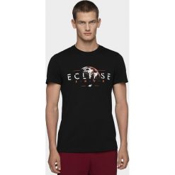 T-shirt męski TSM230 - głęboka czerń. T-shirty 4F, m, bez wzorów, bez kołnierzyka, bez ramiączek. Za 59.99 zł.