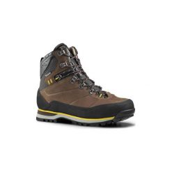 Buty trekkingowe wysokie TREK 900 męskie. Brązowe trekkingi FORCLAZ, bez wzorów, z kauczuku, bez zapięcia. Za 599.99 zł.