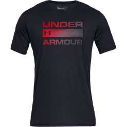 Under Armour Team Issue Wordmark SS Tee 1329582-002. Czarne t-shirty marki Under Armour, bez wzorów, z bawełny, bez kołnierzyka, bez ramiączek. W wyprzedaży za 89.99 zł.