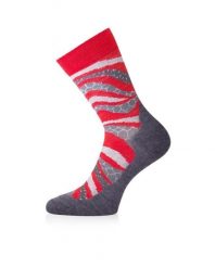 Skarpety merino WLF. Czerwone skarpety LASTING, bez wzorów, z elastanu. Za 63.00 zł.
