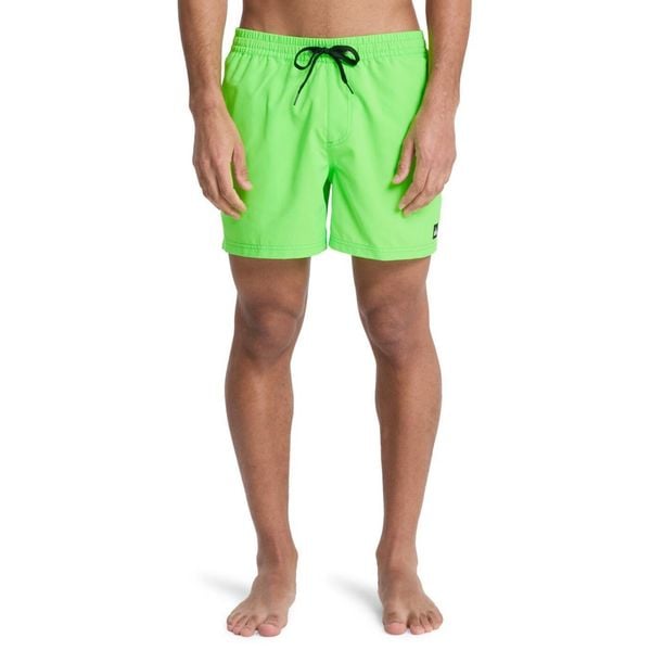 Szorty kąpielowe dla Mężczyzn EVERYDAY SOLID VOLLEY 15". Zielone kąpielówki Quiksilver, m, bez wzorów, z poliesteru. Za 129.99 zł.