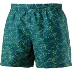Szorty kąpielowe w kolorze turkusowym. Klapki marki Swimwear. W wyprzedaży za 121.95 zł.