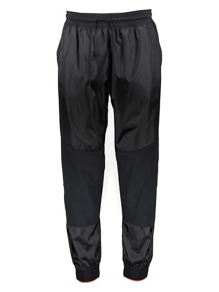 Under Armour Spodnie funkcyjne w kolorze czarnym rozmiar: XL. Czarne spodnie treningowe długie Under Armour, xl, bez wzorów. Za 102.70 zł.