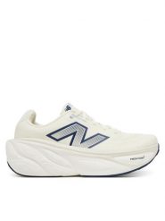New Balance Buty do biegania More v5 MMORCF5 Beżowy. Brązowe buty do biegania New Balance, bez wzorów, z materiału, bez zapięcia, do biegania. Za 749.99 zł.