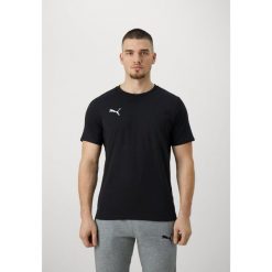 Koszulka sportowa męska Puma Team Goal Casuals. Czarne t-shirty sportowe Puma, bez wzorów, z bawełny, bez ramiączek, na fitness i siłownię. Za 75.00 zł.
