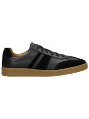 Wojas Skórzane sneakersy w kolorze czarnym rozmiar: 44. Czarne buty sportowe casual Wojas, bez wzorów, bez zapięcia. Za 232.78 zł.