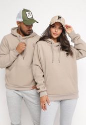 Beżowa Bluza z Kapturem i Haftem Usja. Brązowe bluzy Born2be, m, bez wzorów, z kapturem. W wyprzedaży za 67.99 zł.