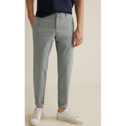 Mango Man - Spodnie Borne3. Spodnie materiałowe marki Mango Man. W wyprzedaży za 59.90 zł.