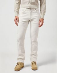 MESKIE SPODNIE MATERIALOWE WRANGLER GREENSBORO VAPOROUS GRAY 112362435. Szare spodnie materiałowe Wrangler, l, bez wzorów, z materiału. Za 219.99 zł.